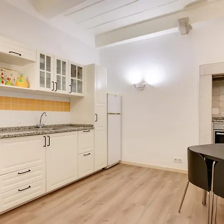 Charming New In The Heart Of Apartamento