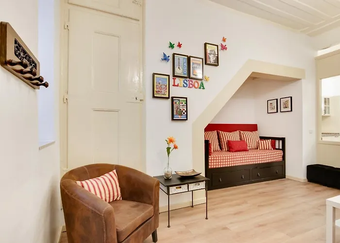 Charming New In The Heart Of Apartament Lizbona