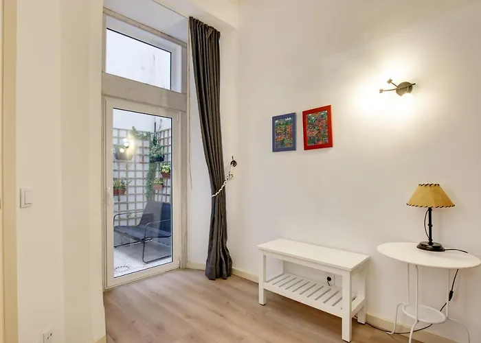 Charming New In The Heart Of Apartament Lizbona